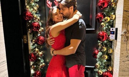 https://media5.bollywoodhungama.in/wp-content/uploads/2025/12/Kiara-Advani-Sidharth-Malhotra-celebrate-Baby-Saarayas-first-Christmas-620.jpg