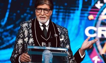 https://stat5.bollywoodhungama.in/wp-content/uploads/2026/01/Amitabh-Bachchan-bids-adieu-to-KBC-17.jpg