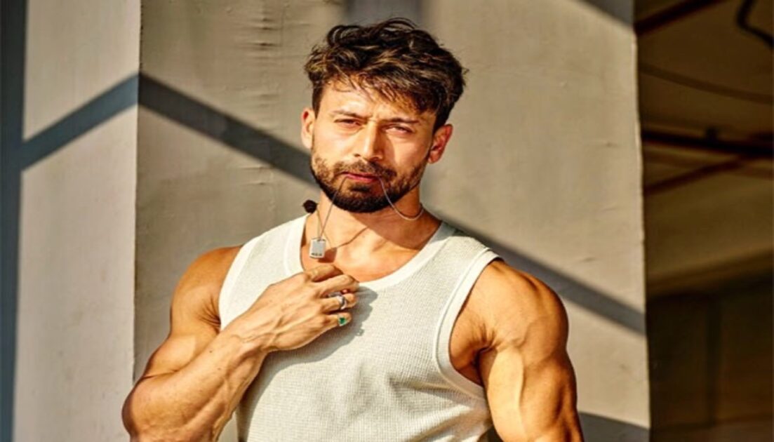 https://www.bollywoodhungama.com/wp-content/uploads/2026/05/Tiger-Shroff-gifts-boxing-gloves-to-young-fan.jpeg