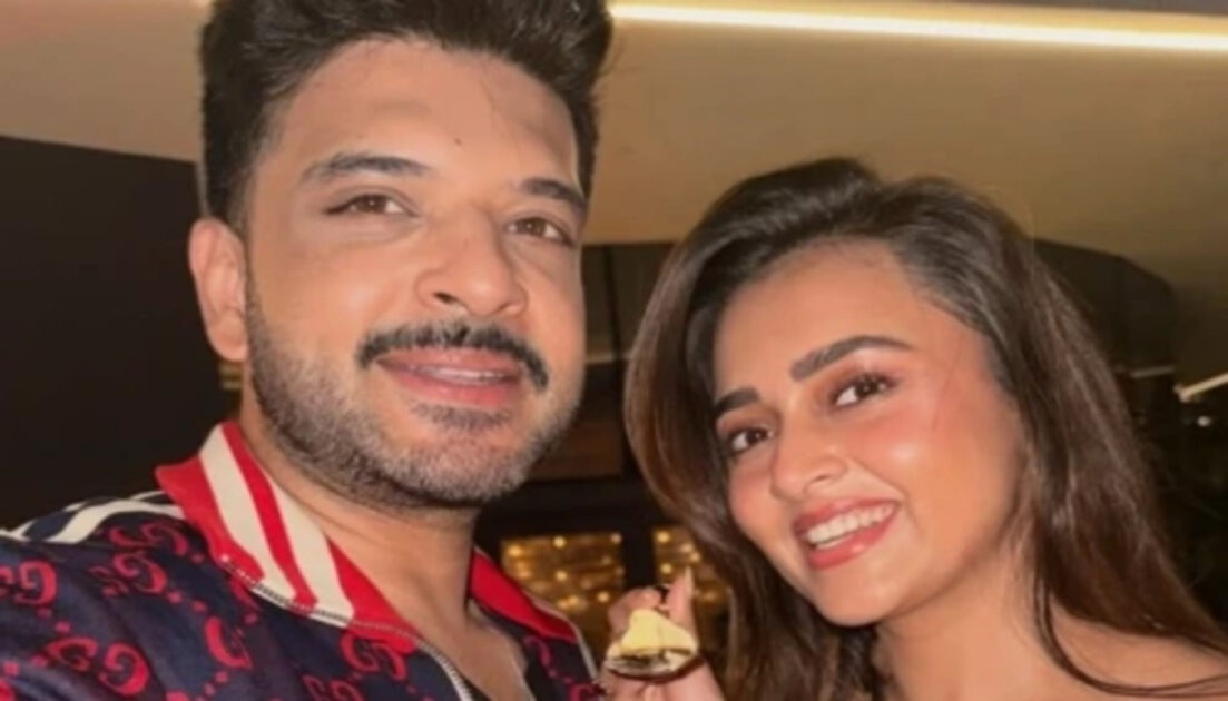 https://www.pinkvilla.com/pics/500x500/820430622_karan-kundrra_202606.webp