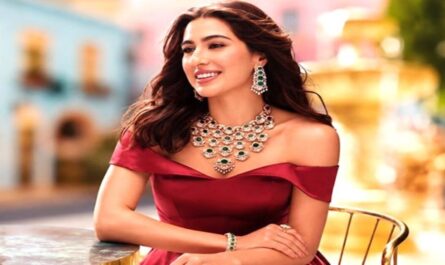 https://stat4.bollywoodhungama.in/wp-content/uploads/2026/07/Sara-Ali-Khan-joins-Kalyan-Jewellers-as-brand-news.jpeg