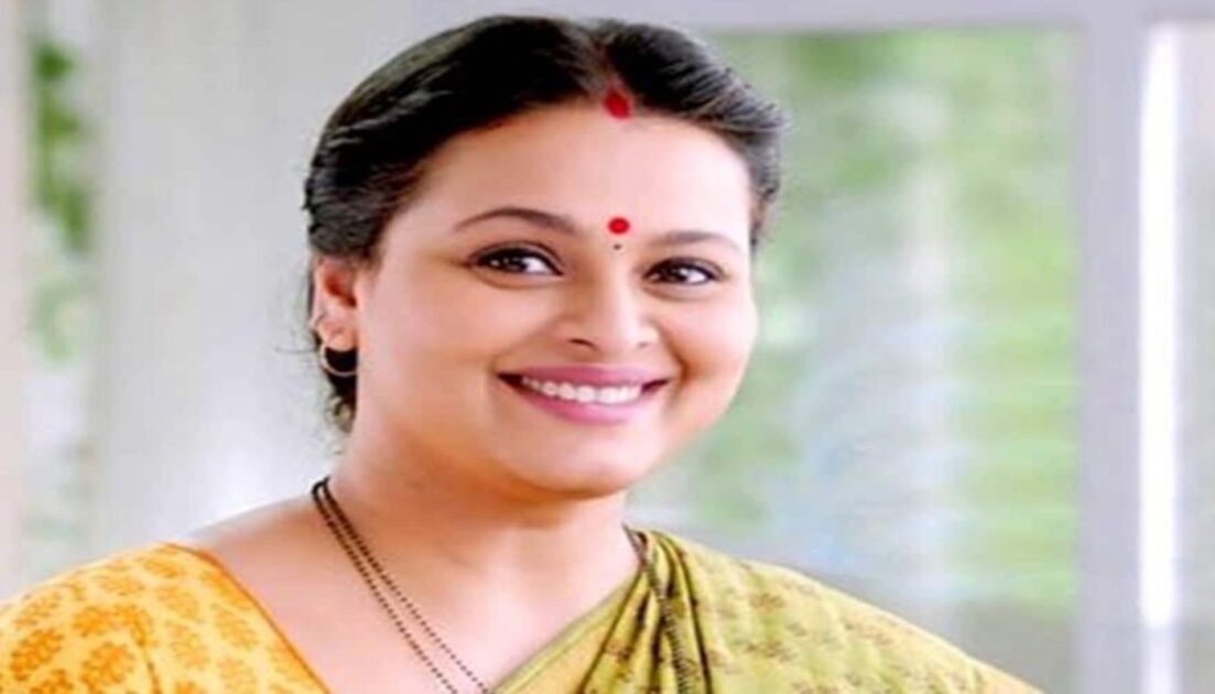 https://stat5.bollywoodhungama.in/wp-content/uploads/2026/08/Did-Shilpa-Shirodkar-confirm-her-casting-in-Malamaal-Weekly-2.jpeg